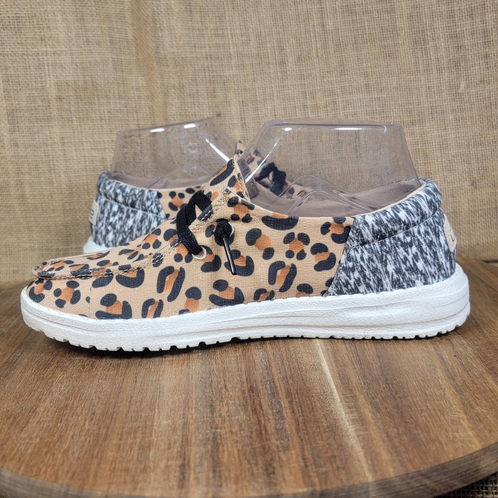 Hey Dude Wendy Funk Women's Size‎ 5 Cheetah Collage Slip On Shoes Animal Print - Picture 6 of 9